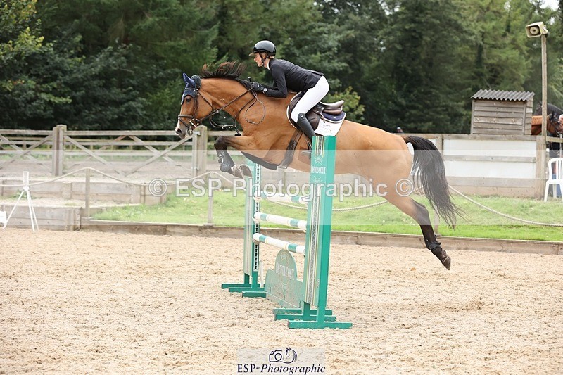 240817-161040-02912 - 06A Snr Fox 1.20m open