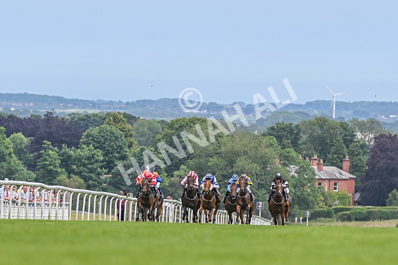 250624-Race 1-Lady Bouquet-8843 - Race 1