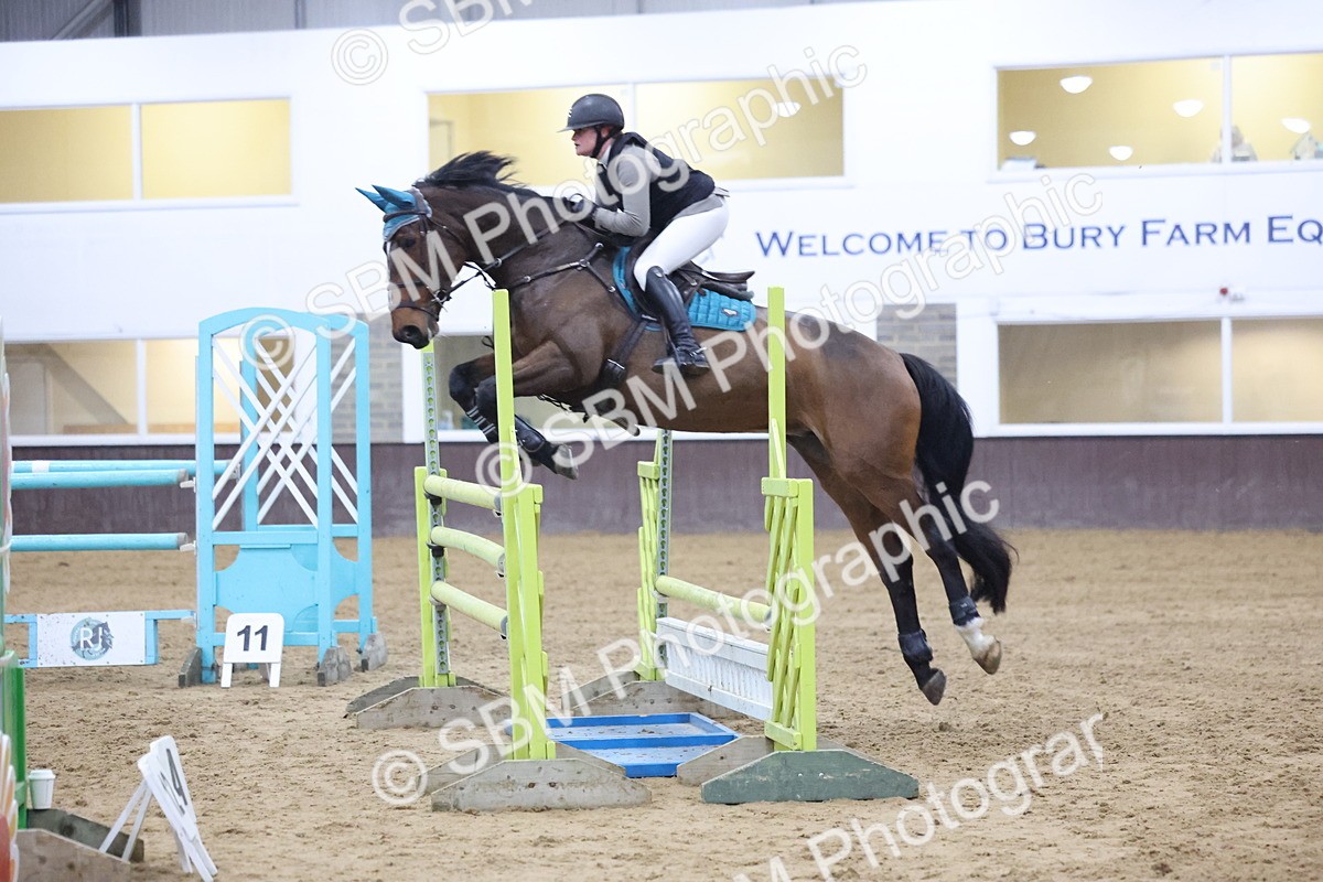 SBM_001560 - Class 5 - Senior Foxhunter -1.20m