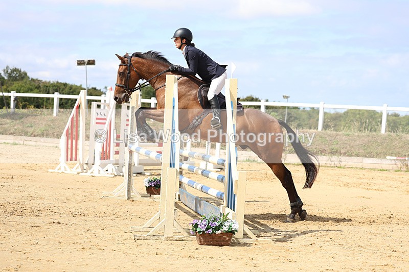 3E7A3692 - Class 4: Senior British Novice/90cm open