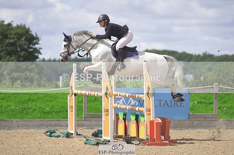 230806A-131022-02150 - Cls 14 Snr Foxhunter & 1.20m Open