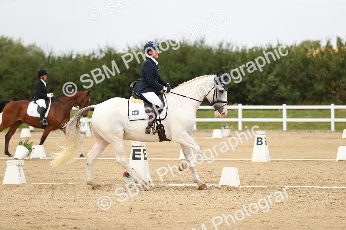SBM_017634 - Class 13 - Novice 23 - 14.27-15.16