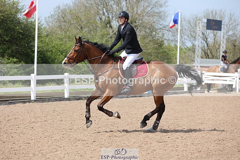 240510A-141832-07564 - Cls 17 1.05m National Am Quali