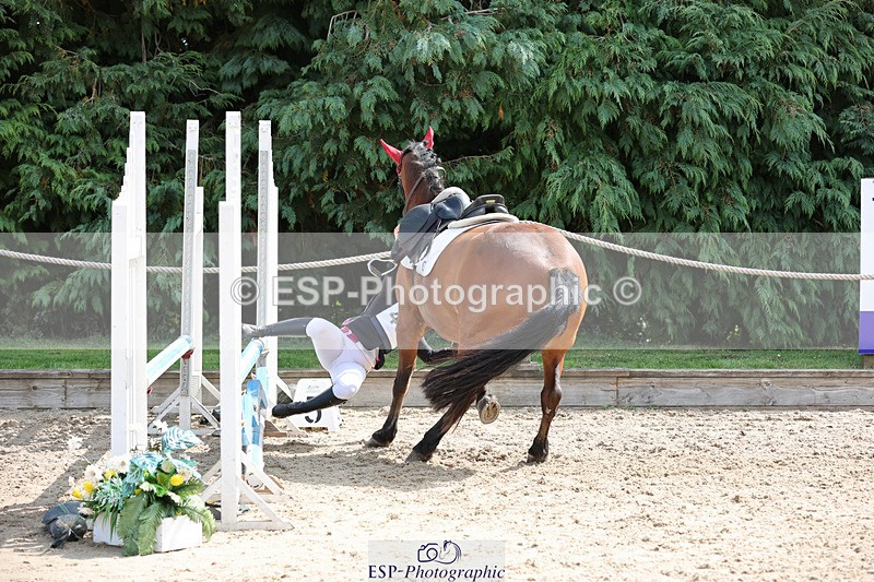 240823X-121108-16705 - 60cm R1 11.30 to 13.30