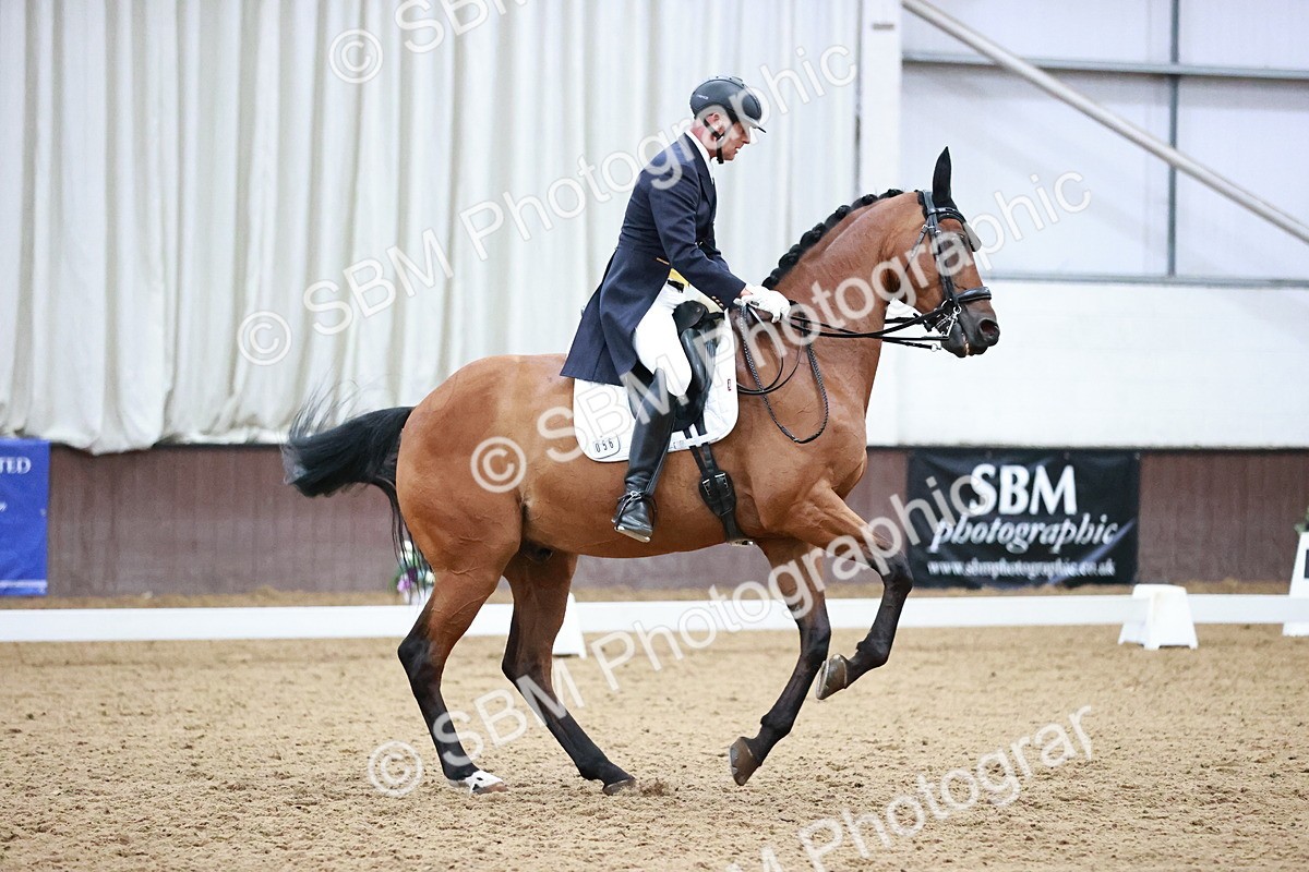 SBM_016725 - Class 5 - FEI INT II - 17.24-18.20