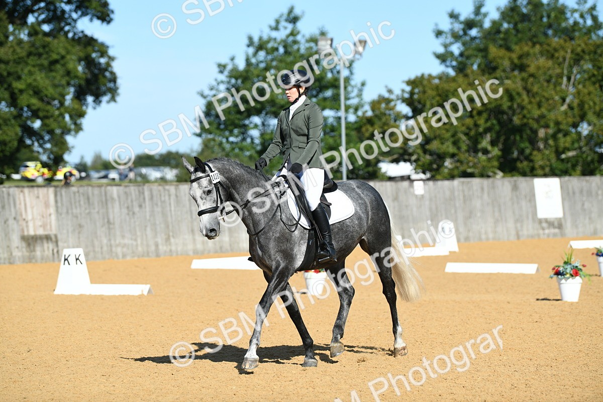 SBM_17950 - D4 - Small Tour Championship - Intro B