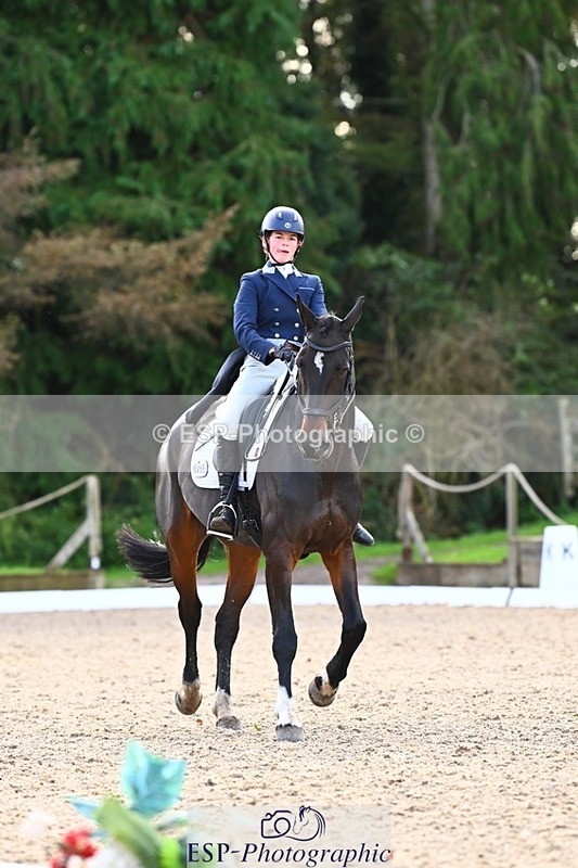 231021-143336-17866 - 358-ROYALE.MESSENGER-Anna.Singer-DR