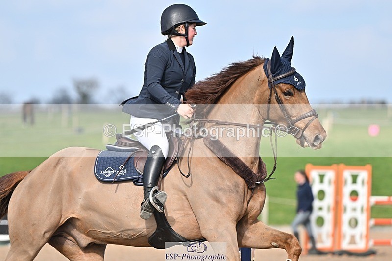 250326-145109-01267 - Cls 6 Foxhunter and 1.20m