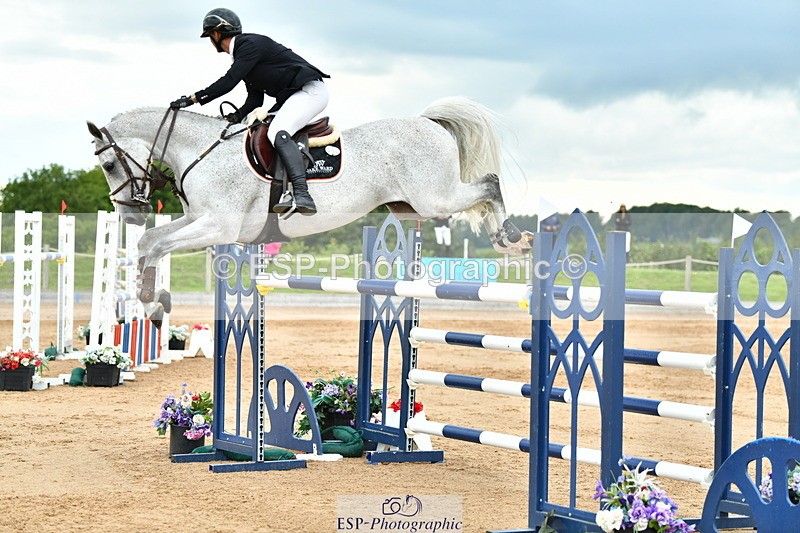 230720A-155736-04109 - Cls 9, 2 Star Big 1.40m Start to break