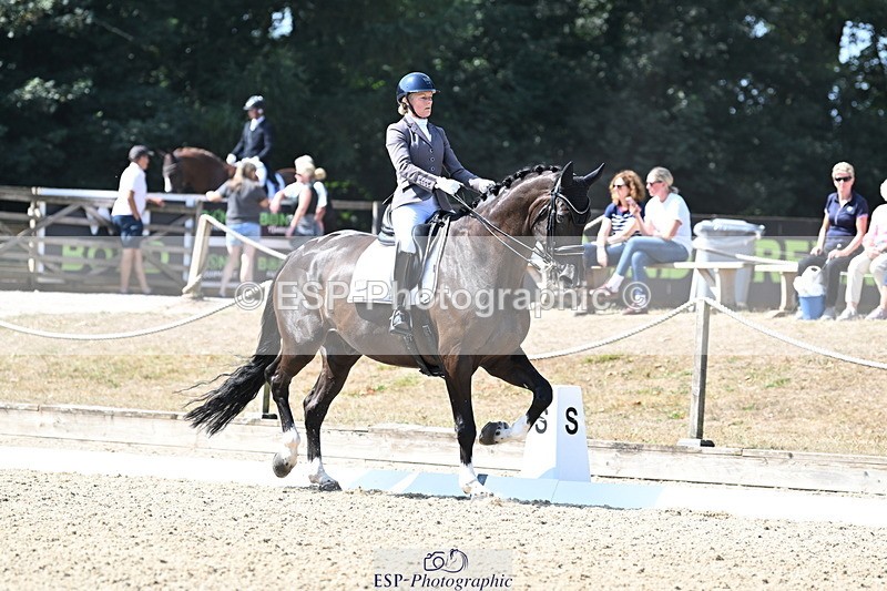 250810A-112901-05966 - 119-Lucy.BakerLast.Dancer