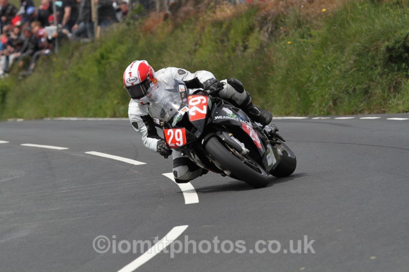 Ian Pattinson BMW / Weardale Racing Ltd - Pokerstars Senior TT