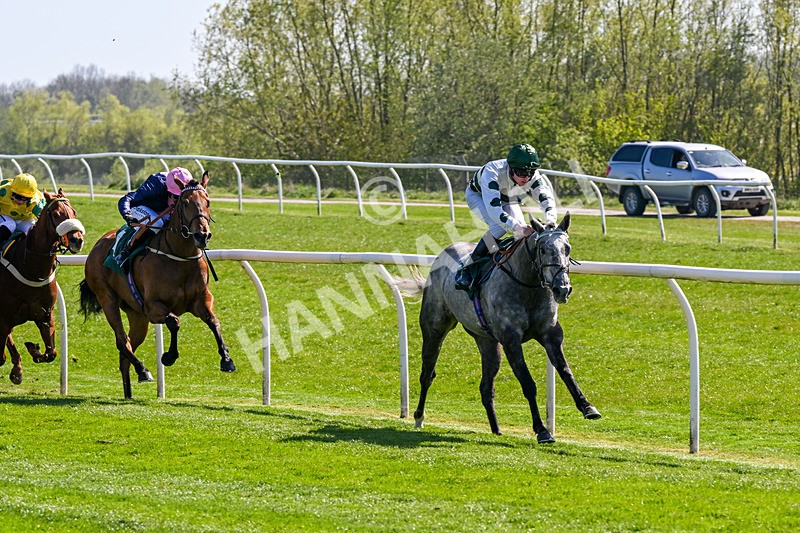 220426-Race 2-Naanas Shadow-0116 - Race 2
