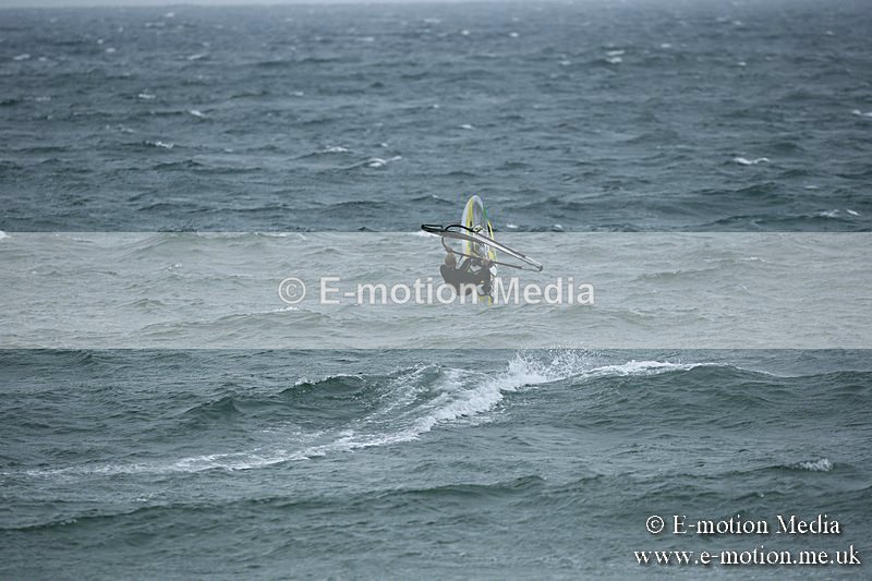 WS 150913-183 - Windsurfing