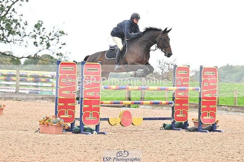 251003-131942-01082 - Cls 3 Foxhunter and 1.20m