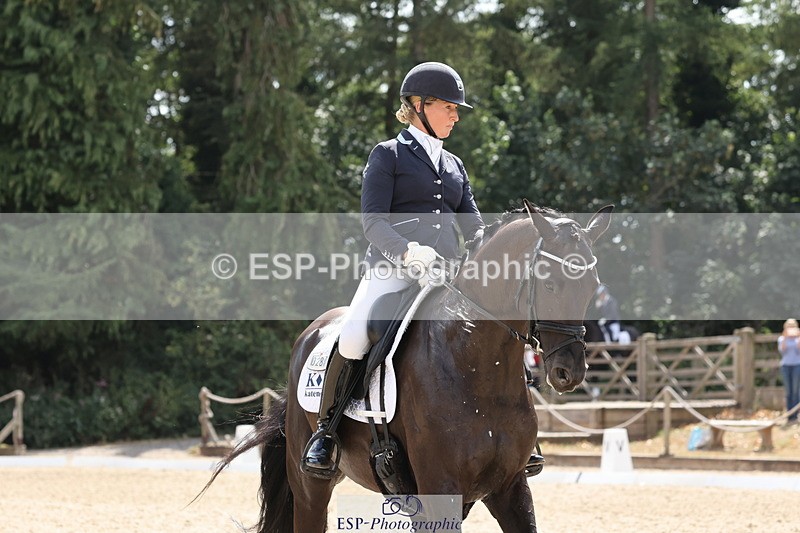 250809A-144615-04381 - 028-Sameera.RahmatallaForget.Me.Not.NE