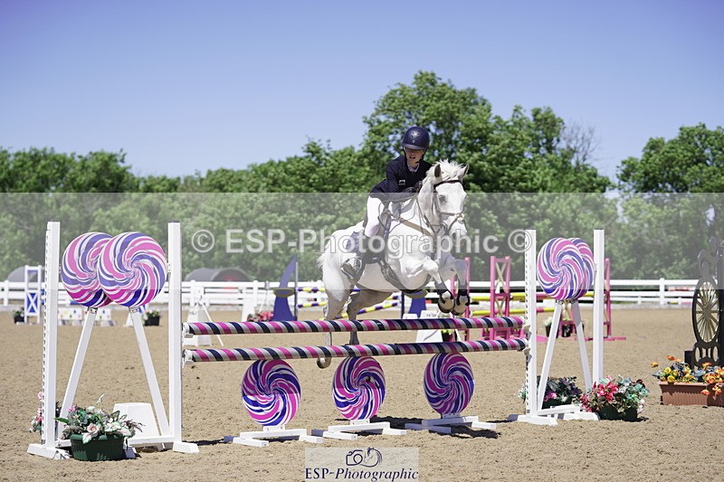 230624A-140142-01732 - Cls 25 Pony Newcomers & 1m Open