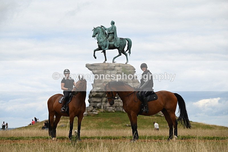 DSC_6633 - Time at Statue 12:45 to 13:15