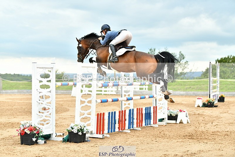 230720A-154633-04027 - Cls 9, 2 Star Big 1.40m Start to break