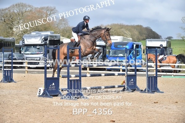 BPP_4356 - CLASS 10 RHS Foxhunter Championship Qualifier