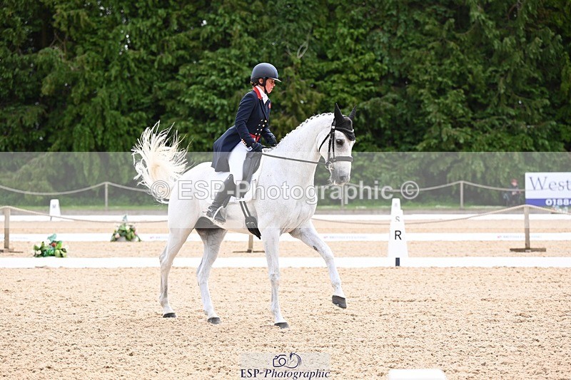 240524-102413-08100 - 416-CRISTAL_FONTAINE-Kitty_King