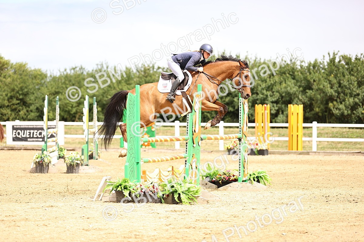 SBM_003366 - Class 21 - Senior Newcomers - 1.10m