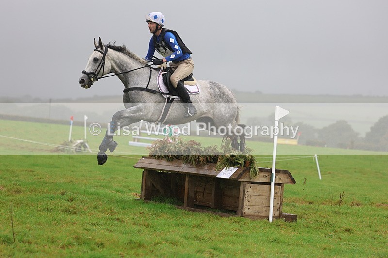 3E7A1835 - Class 4: 80cm: Box