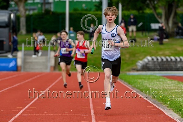 Relays25-925383 - Track Male Set Two