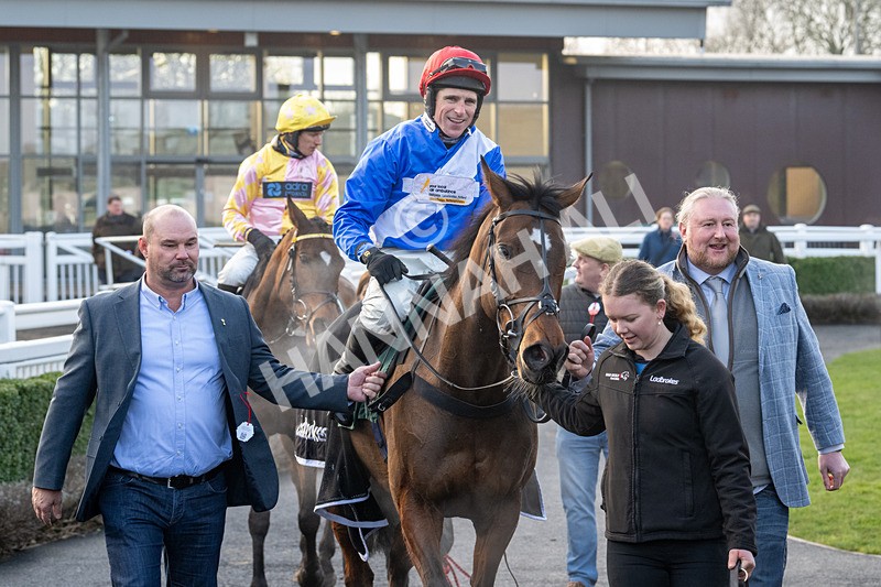 220125-Race 4-Komedy Kicks-3-7 - Race 4