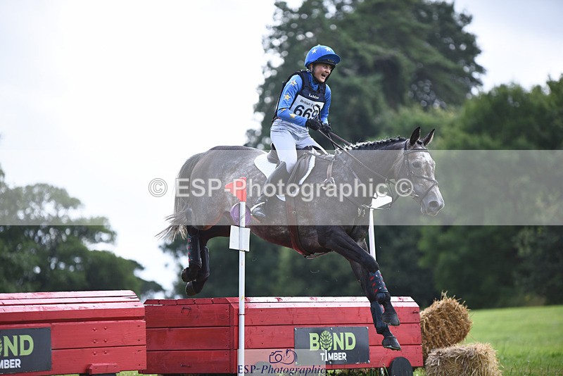 240804-162231-18573 - 669-Maisy_Miller-HEADDON_SWAN_SONG