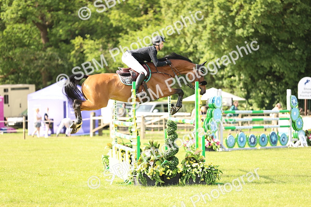 SBM_01354 - Class 200 - Martin Grant Homes Welcome Stakes 1.25m Open