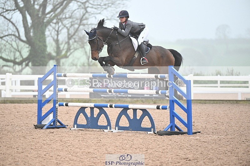 241102A-144459-05663 - SAT Cls 16 Winter 1.25 Jump Off