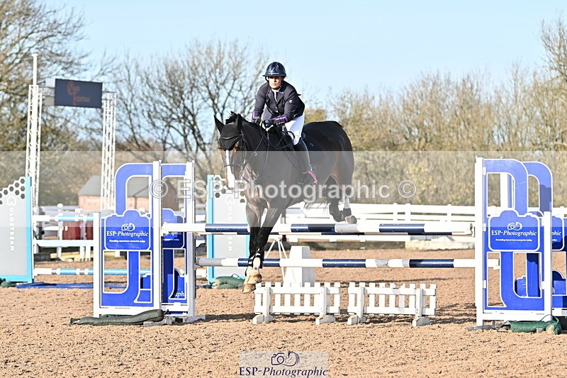 241113A-135537-00752 - Cls 05A&B Snr Fox & 1.20m Open