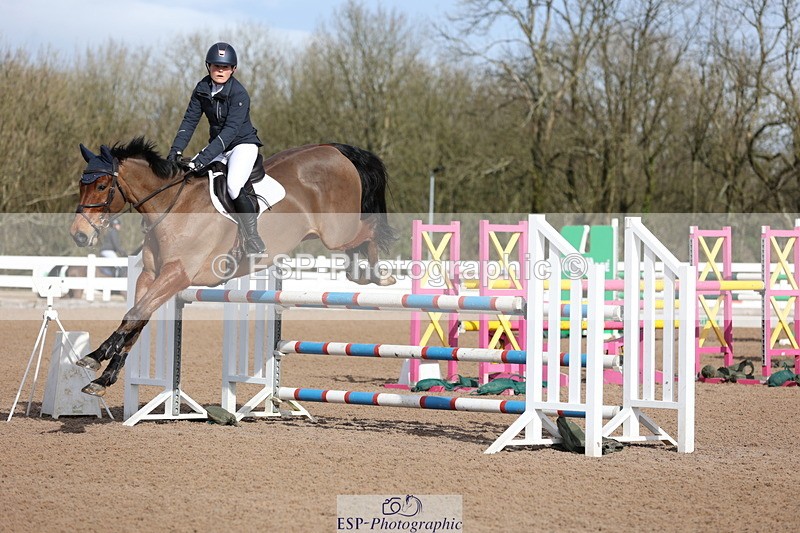 240223A-112915-00869 - Cls 4 Snr 1.05m Open