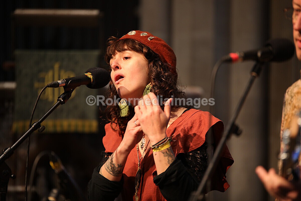 FOLK N BLUES-243 - FOLK and BLUES SEPT 2022