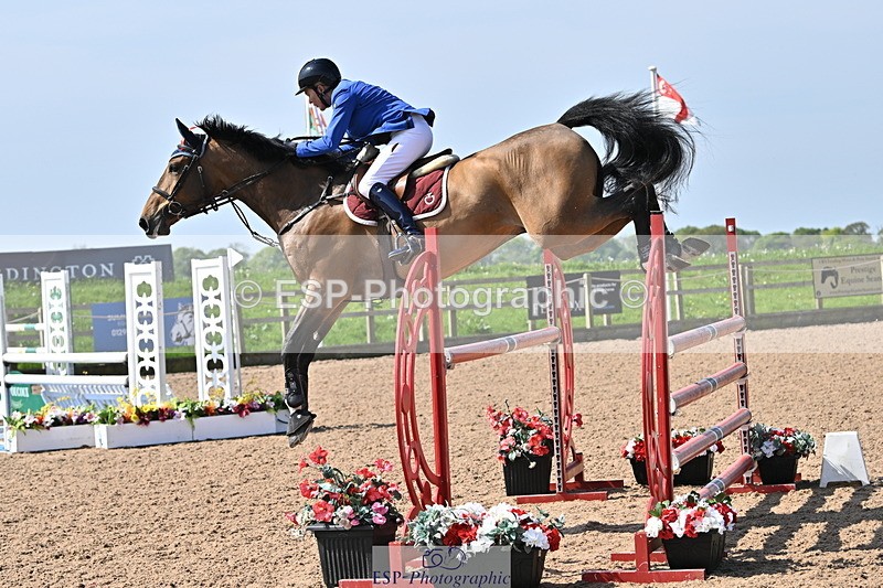 240509A-103908-00941 - Cls 8 Foxhunter