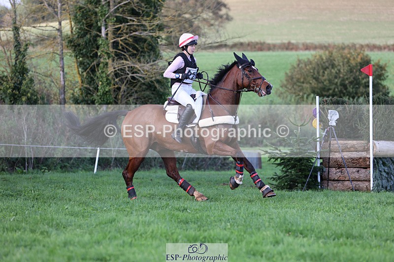 241025-153612-10614 - 227-Clementine.Crosthwaite.Eyre-LYJADOR