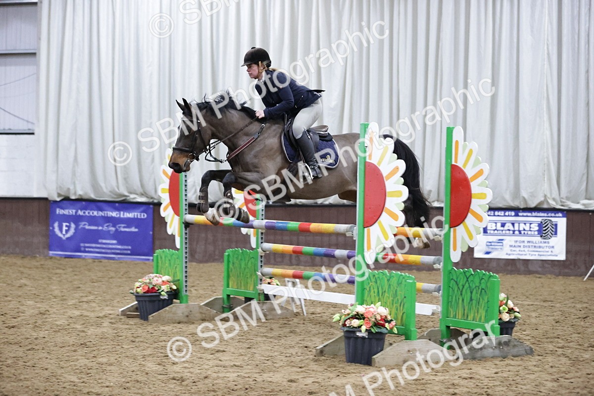 SBM_001183 - Class 4 - Senior Newcomers/ 1.10m Open