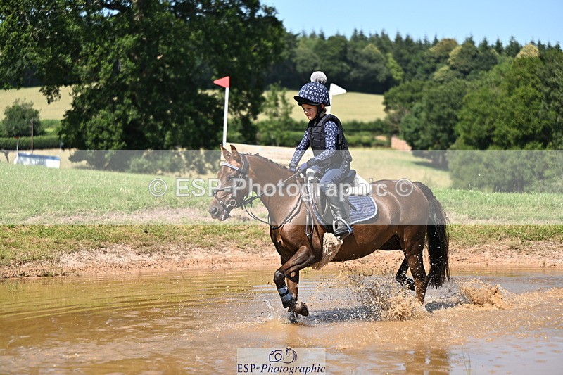 240729B-145909-02904 - Abbie's Group XC