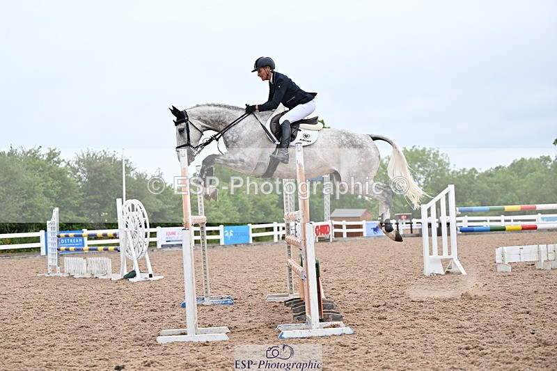 240703A-131244-00417 - Cls 05 Snr Fox & 1.20 Open