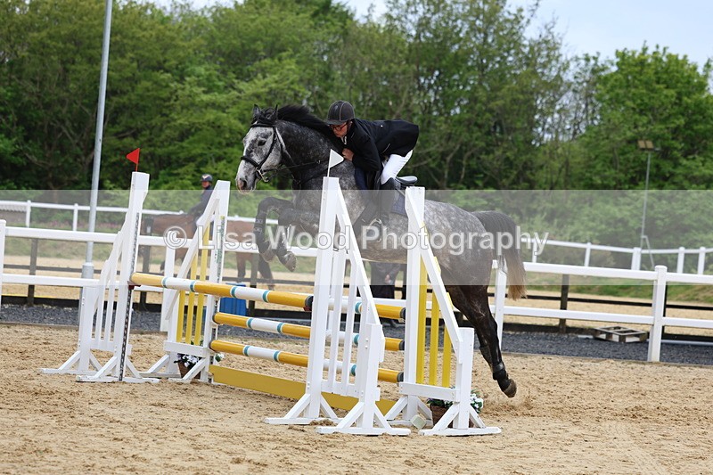 3E7A6209 - Class 4: Senior British Novice/90cm open