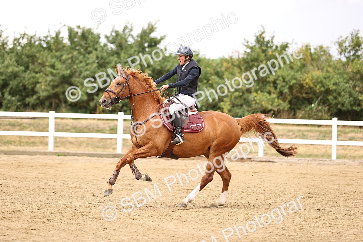 SBM_026945 - Class 13 - Senior Newcomers - 1.10m