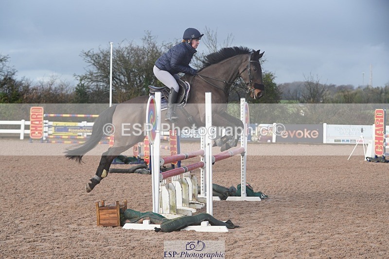 260201-101804-03043 - Cls 16 British Novice and 90cm