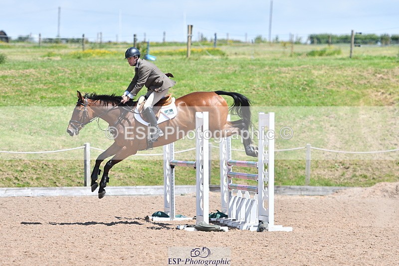 240609A-124404-05321 - Cls 18 Snr Newcomers and 1.10m Open