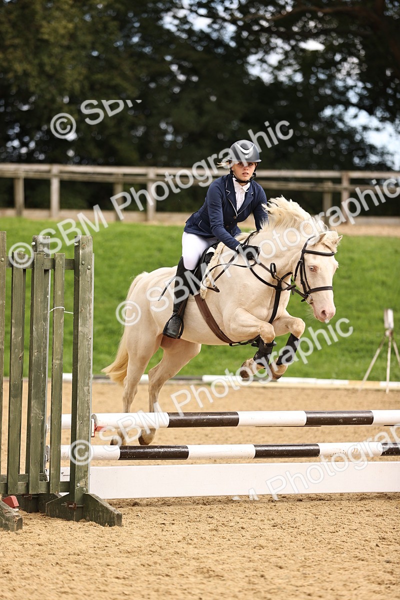 SBM_47626 - J9 - Junior Pony 70cm Championship