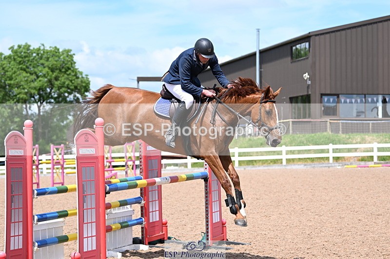 240619A-141830-00532 - Cls 4 Snr Newcomers and 1.10m Open