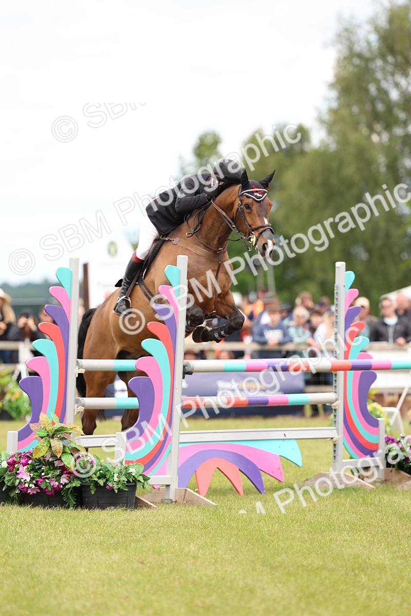 SBM_13951 - Class 206 - Senior Newcomers - 1.10m Open