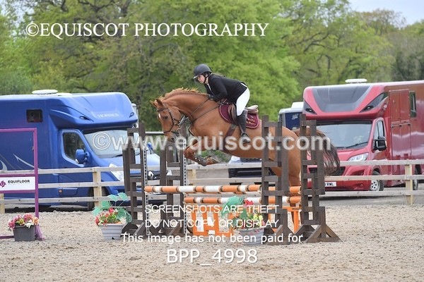 BPP_4998 - CLASS 24 SUN Senior BritiNovice/ 90cm Open
