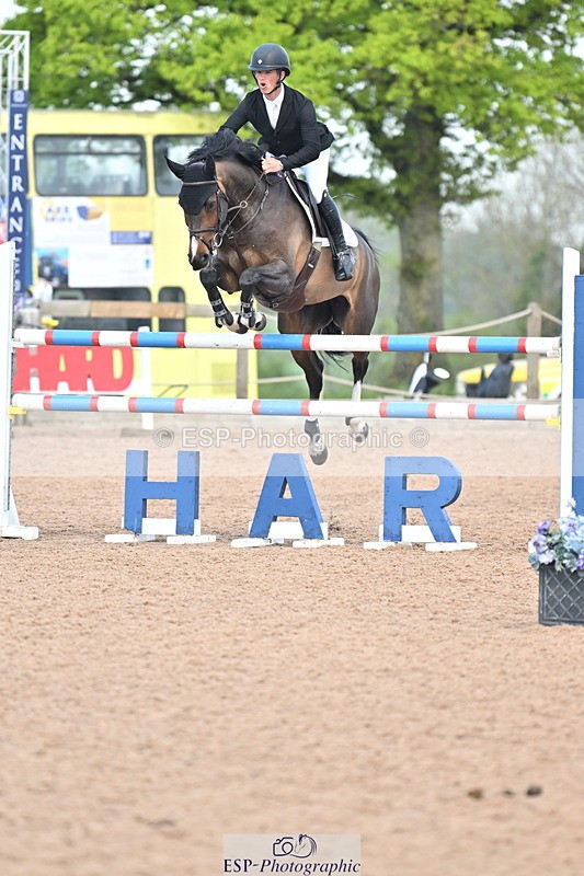 240512A-104654-17368 - Cls 48 National 1.30m Open