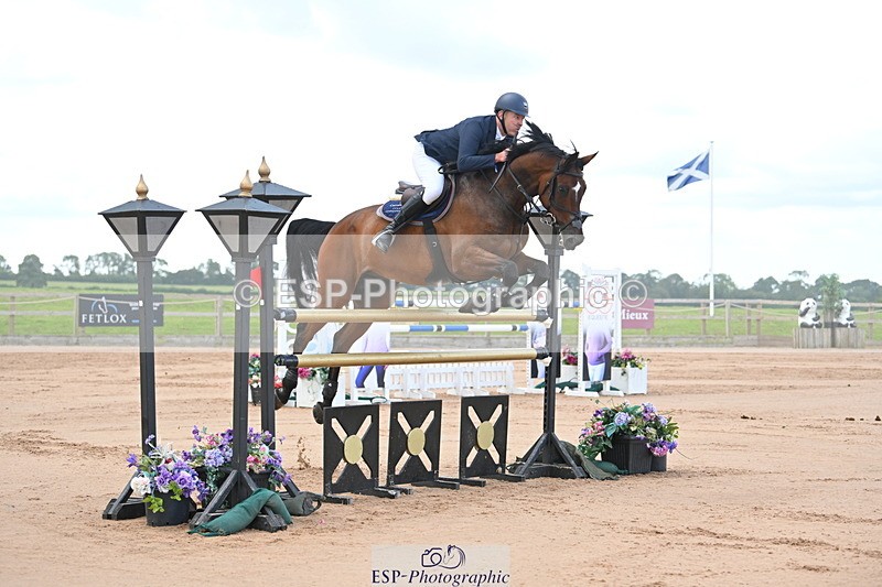 230721A-103727-05386 - Cls 6, 2 Star Medium 1.35m