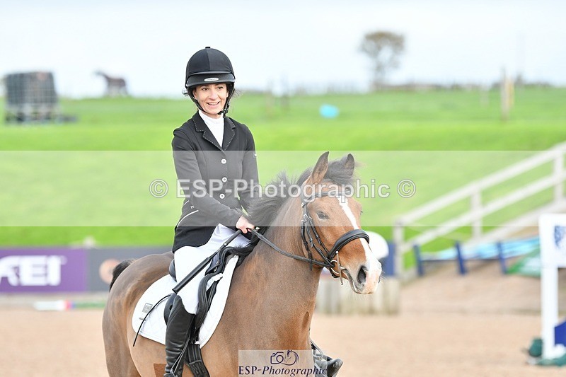 251026-105240-02151 - Cls 21+22 70cm Club and Schools